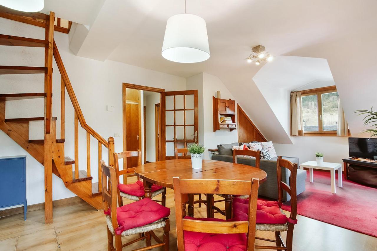 Casa Silvia - Acogedor Duplex En Sallent de Gállego Eksteriør billede